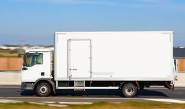 Ramygaloje ilgapirščiai nudžiovė sunkvežimio šaldytuvą