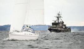 Švedijos kariai ieško prie Stokholmo sugedusio rusų povandeninio laivo