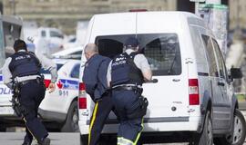 Trijose Kanados sostinės vietose aidėjo šūviai