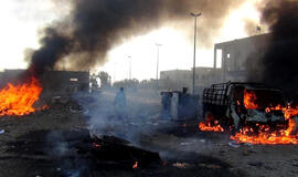 Per antskrydžius prieš IS &quot;sostinę&quot; Sirijoje žuvo dešimtys žmonių