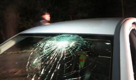Girtas vairuotojas sudaužė automobilį ir kiaušinius