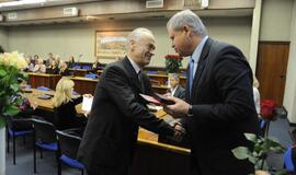 Dainų šventės dalyvių apdovanojimai