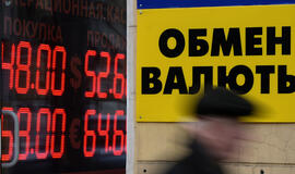 JAV dolerio kursas rublio atžvilgiu pasiekė dar vieną istorinį maksimumą