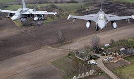 NATO naikintuvai per savaitę du kartus kilo atpažinti ir lydėti Rusijos orlaivių