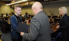 Gabiausių mokinių apdovanojimai