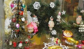 Edukacinis užsiėmimas – su kalėdinių žaisliukų kolekcininke