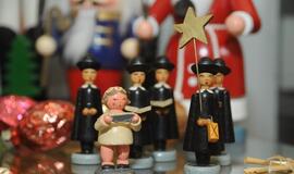 Edukacinis užsiėmimas – su kalėdinių žaisliukų kolekcininke