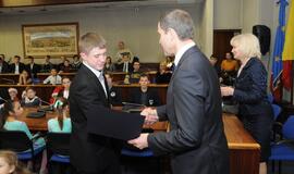 Gabiausių mokinių apdovanojimai