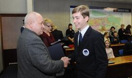 Gabiausių mokinių apdovanojimai