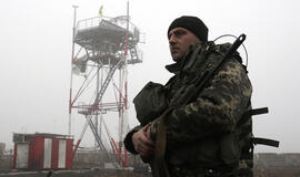 Ukraina už kreditus užsienyje pirks ginklų
