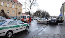 Į iškvietimą skubėjusią greitąją sustabdė "golfas"