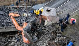 Kaliningrade sugriuvo tiltas, žuvo 4 žmonės