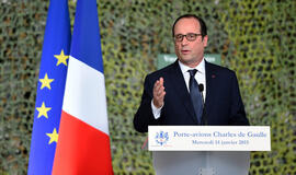 Prancūzija operacijoje prieš IS gali panaudoti lėktuvnešį &quot;Charles de Gaulle&quot;