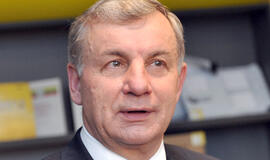 Susisiekimo ministras dėl kliūčių Lietuvos vežėjams kreipėsi į EK
