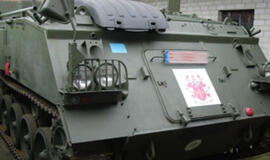 Didžioji Britanija patvirtino aprūpinusi Ukrainą šarvuočiais