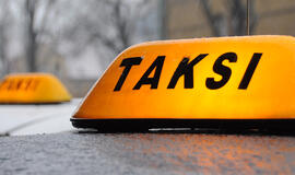 Kiek arbatpinigių reikia palikti taksi vairuotojams