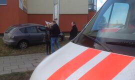 Sudaužytas reklaminis skydas, sužeista vairuotoja