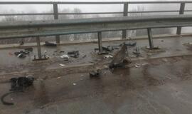 Ant Minijos tilto čekas sukėlė avariją