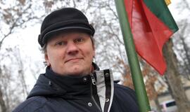 Prie Norvegijos ambasados lietuviai reikalavo grąžinti vaiką