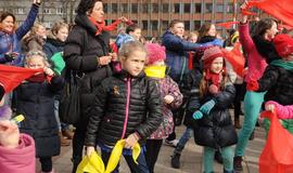 Kovo 11-ajai paminėti - masinis šokis