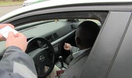 Girti vairuoja ir Kovo 11-ąją