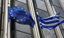 Graikijos bankams skubios paramos programą ECB didina dar 800 mln. eurų
