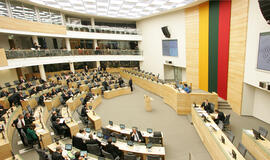 Kaip "atsinaujinimas" virto politikų gudrybe