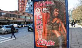 Striptizo klubų reklamos žaloja vaikus?