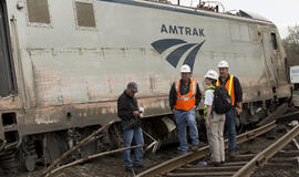 JAV avariją patyręs traukinys važiavo dvigubai greičiau, nei leistina