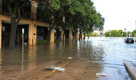 JAV: per potvynius žuvo mažiausiai septyniolika žmonių