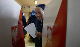 Lenkijoje vyksta prezidento rinkimai