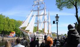 Ant "Meridiano" stiebų vėl suplazdėjo burės