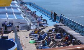 Laive "Costa Pacifica" nuo blizgesio svaigsta galva