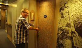 Laive "Costa Pacifica" nuo blizgesio svaigsta galva