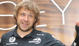 Trauma koreguoja Benedikto Vanago planus