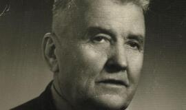 Klaipėdos akvarelės: namai ir žmonės (394)