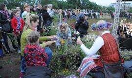 Joninių šventė ant Jono kalno