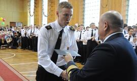 Jūreivystės mokykloje įteikti diplomai