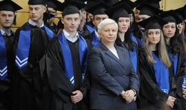 Jūreivystės mokykloje įteikti diplomai