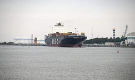 Klaipėdos uoste - konteinervežis "MSC Charleston"