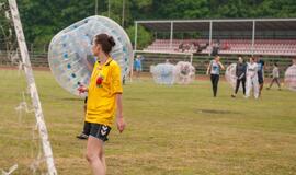 Šilutėje vyko pirmasis Lietuvoje "zorbing" futbolo čempionatas
