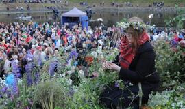 Joninių šventė ant Jono kalno