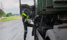 Po Joninių nakties gaudė girtus vairuotojus