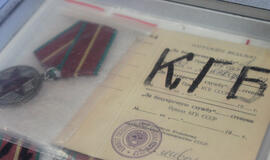 Prisipažinusius KGB bendradarbius nori įslaptiniti visam laikui