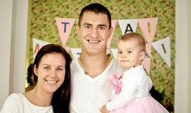 Simas Galdikas prisieks meilę Dievo akivaizdoje