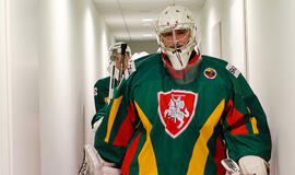 Vokietis Berndas Hakė dar dvejus metus treniruos Lietuvos ledo ritulio rinktinę