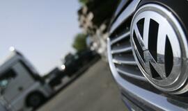 Bandydamas pavogti automobilį, vagis apgadino vairą