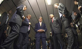 ES sustabdė sankcijas Iranui