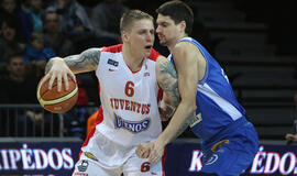 "Neptūnas" pasirašė sutartį su Arvydu Šikšniumi