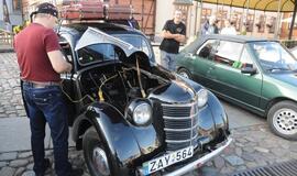 Į Klaipėdos gatves išriedėjo "Seni kibirai"